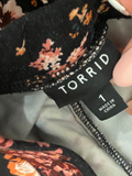 TORRID Off-Shoulder Black and Floral Short Sleeved Stretchy Skater Dress Size 1XL